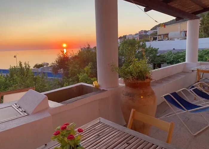 Casa Mare Blu 招待所 3*