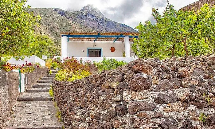 Casa Mare Blu Gæstehus Ginostra